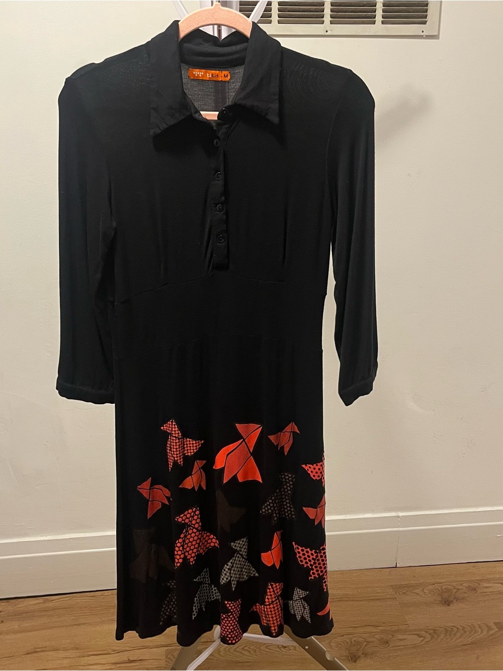 titis Black Collared Midi Dress with Red Origami Accents size medium